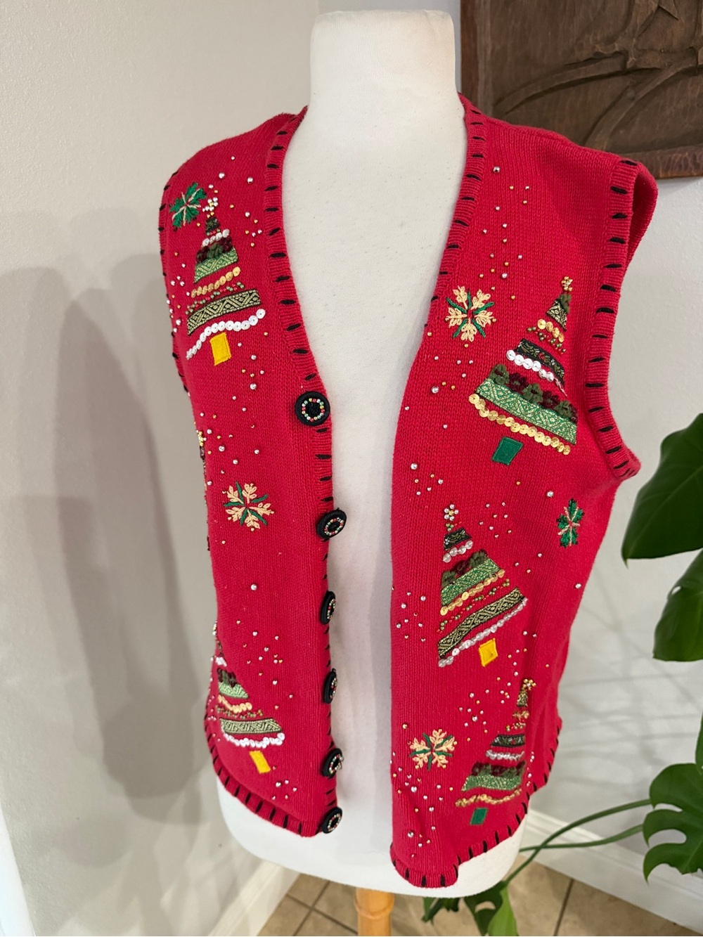 Vintage Designers Originals Studio JOY Christmas Tree Sequin Sweater Vest L